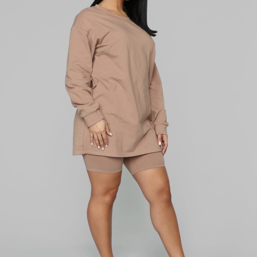 FASHION NOVA SET BIKER SHORT LONG SLEEVE BROWN TAN